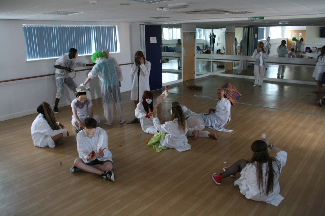 Maskworkshop June 2013 whole group